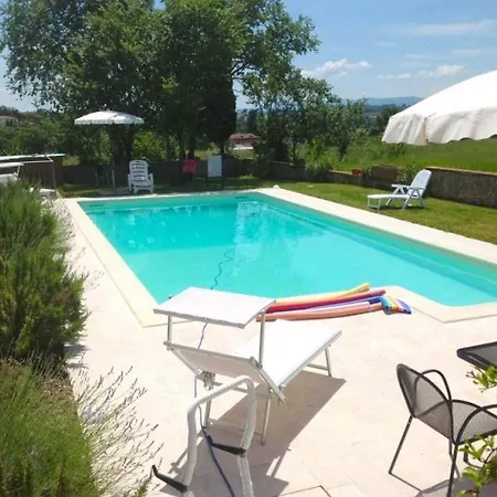فيلة La Querce Sleeps 5 Pool Wifi
