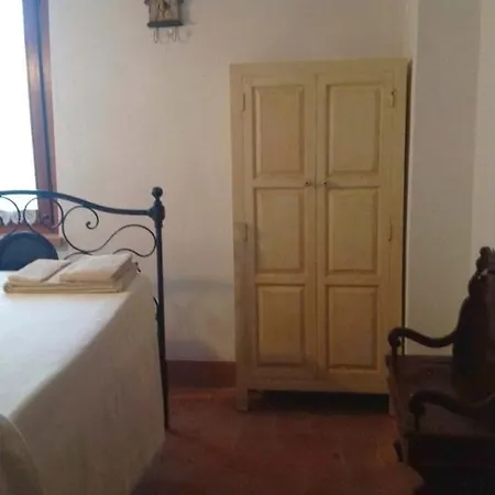La Querce Sleeps 5 Pool Wifi فيلة